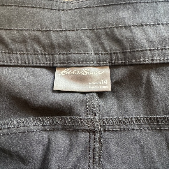 Eddie Bauer Summer Trail Shorts Black UPF 30+ Size 14 NWT Nylon Spandex Cargo - Picture 8 of 11
